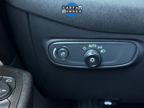 Used 2024 Chevrolet Equinox LS w/ LS Convenience Package image 38