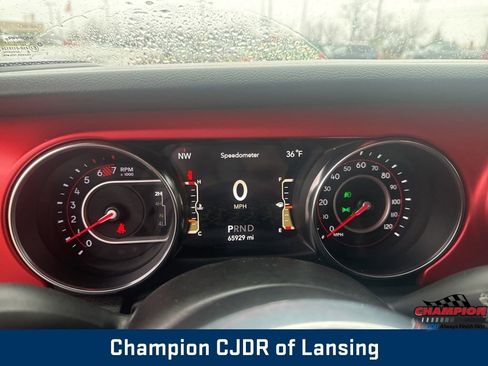 Used 2021 Jeep Wrangler Unlimited Rubicon w/ Cold Weather Group image 27