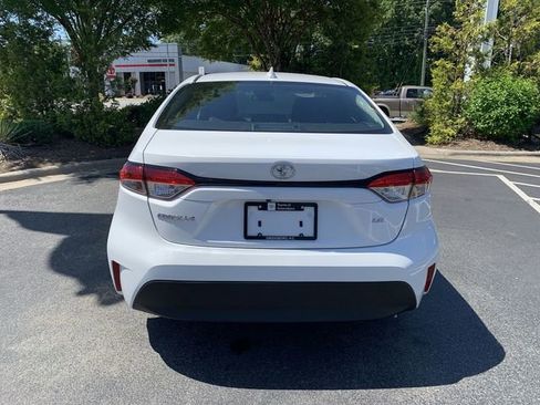 Used 2023 Toyota Corolla LE FWD image 7