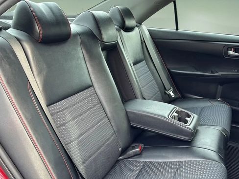 Used 2015 Toyota Camry SE image 39