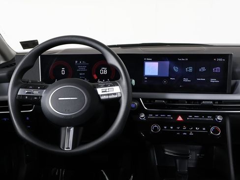 Certified 2025 Hyundai Sonata SE image 28