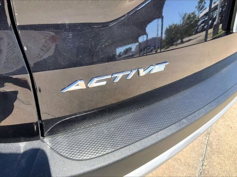 Used 2025 Ford Escape Active FWD image 10