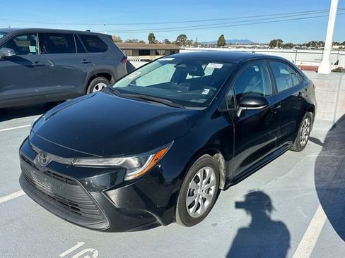 Certified 2024 Toyota Corolla LE image 2