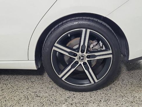 Used 2021 Mercedes-Benz CLA 250 image 7