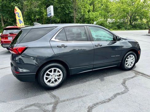 Used 2022 Chevrolet Equinox LT image 3