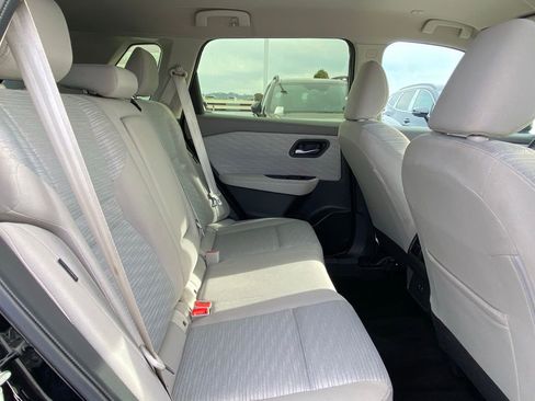 Used 2023 Nissan Rogue SV FWD image 19