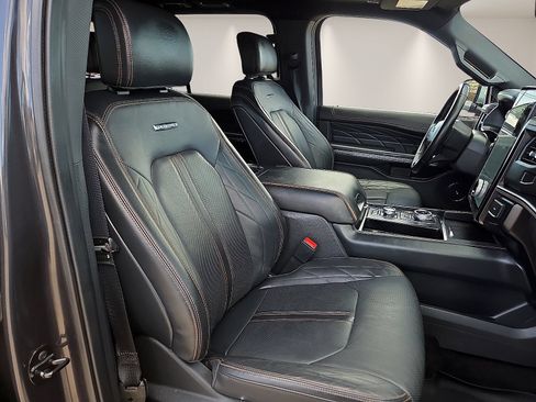 Used 2023 Ford Expedition Max Platinum AWD/4WD image 9