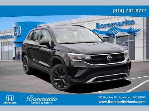 Used 2024 Volkswagen Taos S FWD image 1