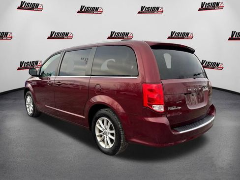 Used 2019 Dodge Grand Caravan SXT image 7