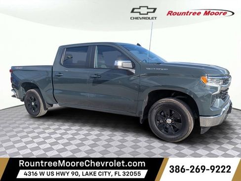 Used 2025 Chevrolet Silverado 1500 LT image 1