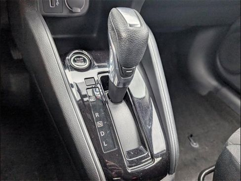 Used 2022 Nissan Kicks S image 13