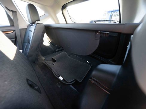 Used 2018 Honda CR-V Touring image 24