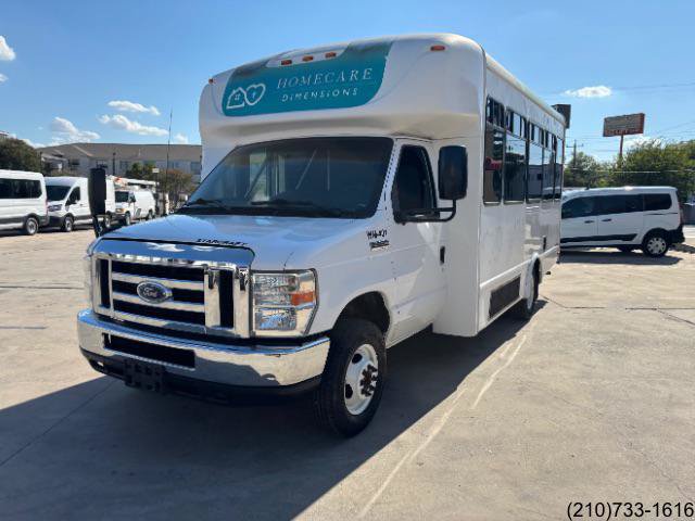 Used 2018 Ford E-350 and Econoline 350 Super Duty w/ Shuttle Bus Prep Package RWD image 3