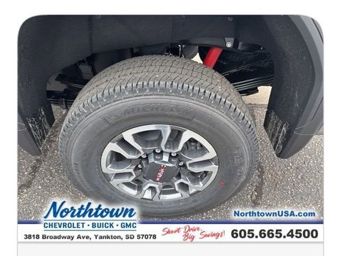 New 2026 GMC Sierra 2500 SLE w/ Max Trailering Package image 9