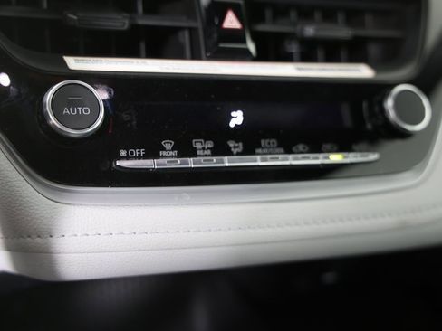 Used 2024 Toyota Corolla SE image 16