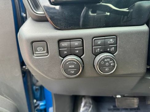 Used 2022 Chevrolet Silverado 1500 ZR2 AWD/4WD image 24