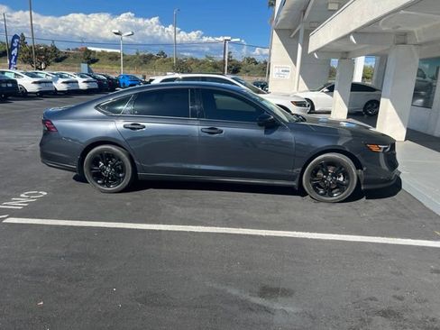 Used 2025 Honda Accord SE image 5
