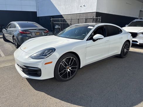 Used 2023 Porsche Panamera Platinum Edition w/ Sport Chrono Package image 3