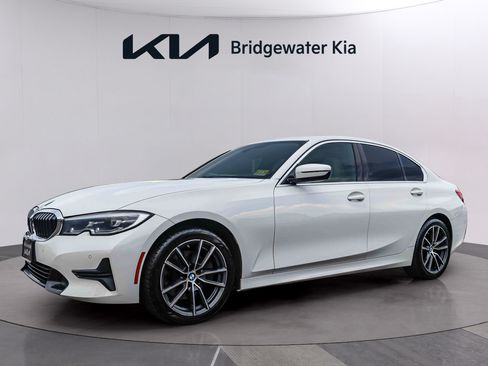 Used 2021 BMW 330i xDrive Sedan w/ Convenience Package AWD/4WD image 3
