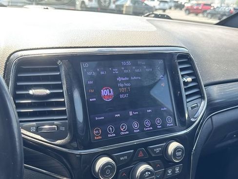 Used 2019 Jeep Grand Cherokee Limited X AWD/4WD image 22