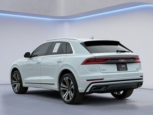 Used 2022 Audi Q8 Premium Plus image 7