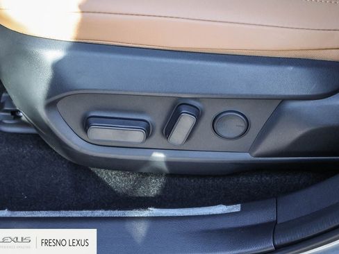 New 2026 Lexus ES 350e FWD image 21