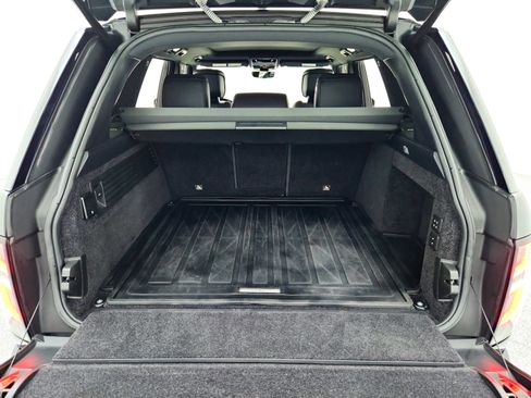 Used 2018 Land Rover Range Rover HSE image 29