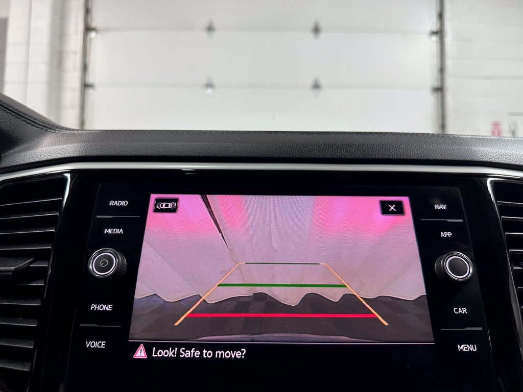 Used 2021 Volkswagen Atlas SEL Premium AWD/4WD image 30