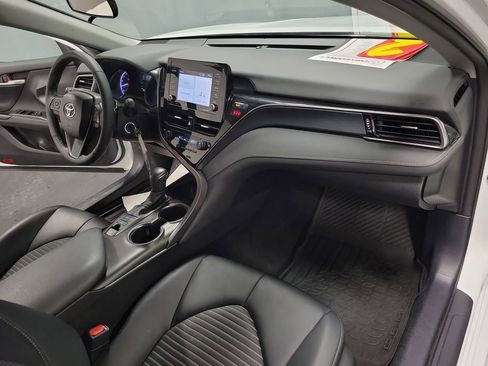 Used 2023 Toyota Camry SE image 23