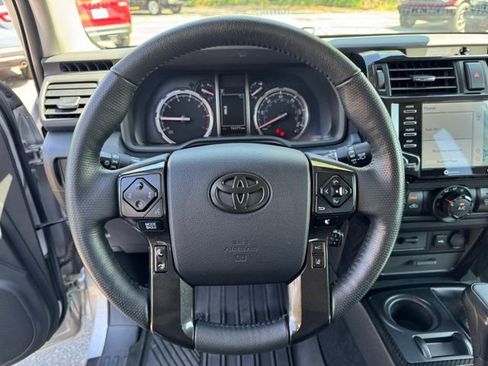 Used 2024 Toyota 4Runner TRD Off-Road Premium w/ Moonroof Package AWD/4WD image 19