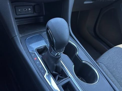 Used 2024 Chevrolet Equinox LT FWD image 29