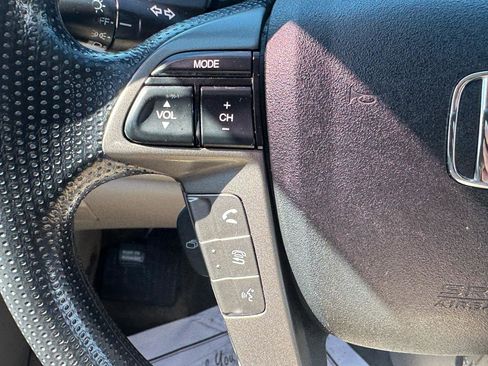 Used 2016 Honda Odyssey LX image 16