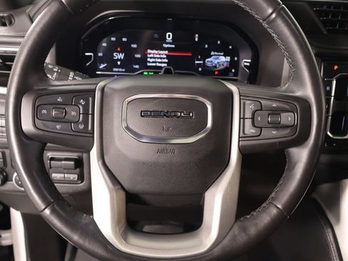 Used 2023 GMC Yukon Denali w/ Denali Reserve Package AWD/4WD image 3