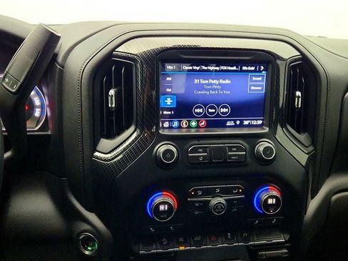 Used 2019 Chevrolet Silverado 1500 RST w/ All-Star Edition image 17