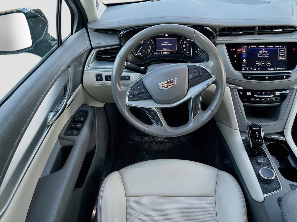 Used 2021 Cadillac XT5 Premium Luxury AWD/4WD image 24