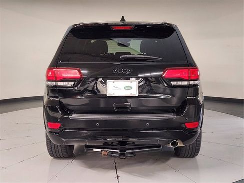 Used 2019 Jeep Grand Cherokee Altitude image 10