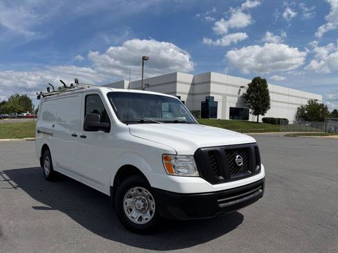 Used 2021 Nissan NV 2500 SV RWD image 2