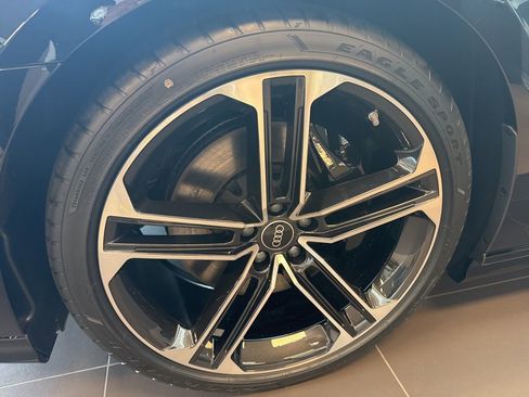 New 2025 Audi A8 L 3.0T image 12