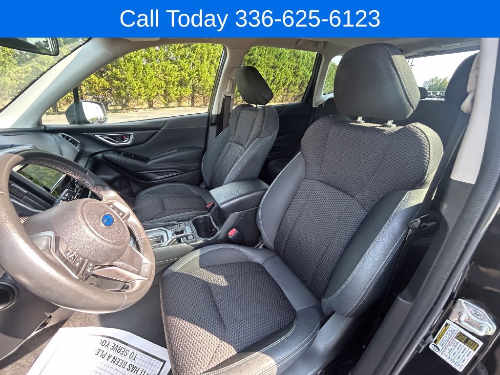 Used 2023 Subaru Forester Premium AWD/4WD image 20
