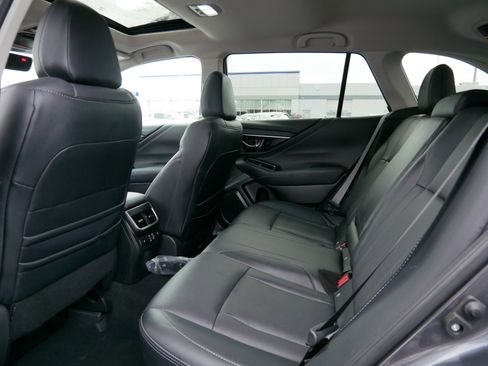 Used 2023 Subaru Outback Limited image 33