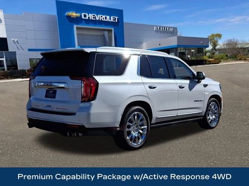Used 2021 GMC Yukon Denali w/ Denali Ultimate Package image 9