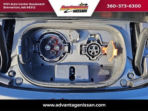 Used 2023 Nissan Leaf S image 25