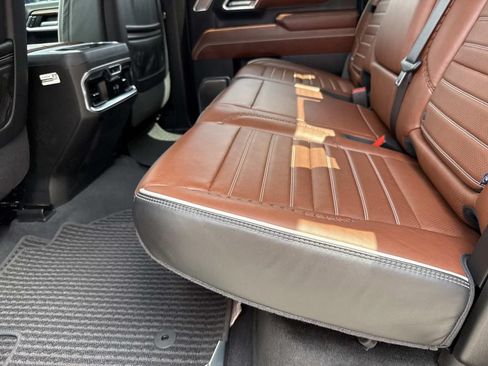 Used 2025 GMC Sierra 2500 Denali Ultimate AWD/4WD image 19