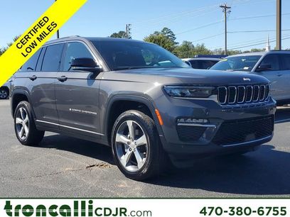 Certified 2025 Jeep Grand Cherokee Limited w/ Trailer Tow Package