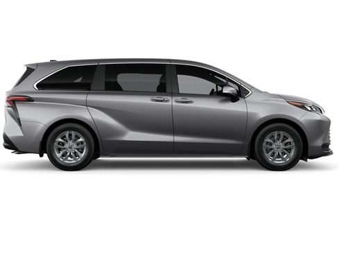 New 2026 Toyota Sienna LE FWD image 28