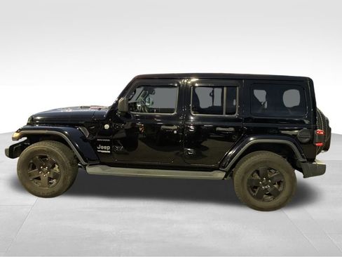 Used 2021 Jeep Wrangler Unlimited Sahara image 2