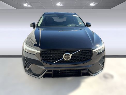 Certified 2024 Volvo XC60 B5 Plus w/ Protection Package Premier image 6