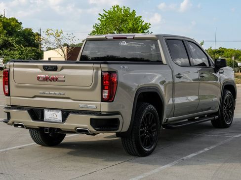 Used 2022 GMC Sierra 1500 Elevation AWD/4WD image 8