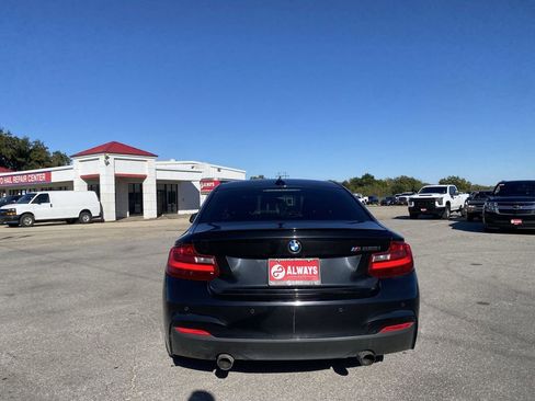 Used 2016 BMW M235i Coupe w/ Technology Package image 31