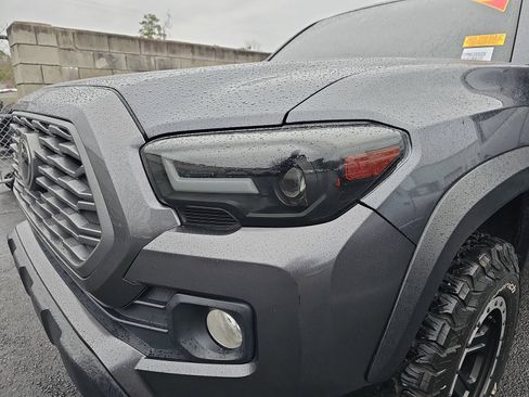 Used 2023 Toyota Tacoma TRD Off-Road w/ Technology Package image 31